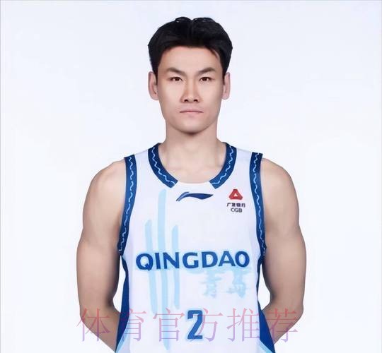 王睿泽三分线外手起刀落 吴前立刻还以颜色